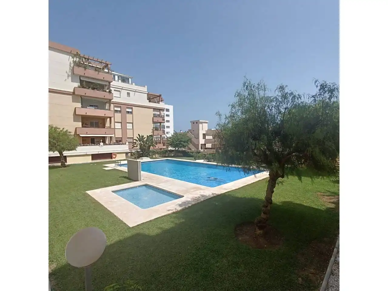 Apartament amb piscina en venda a Torrequebrada