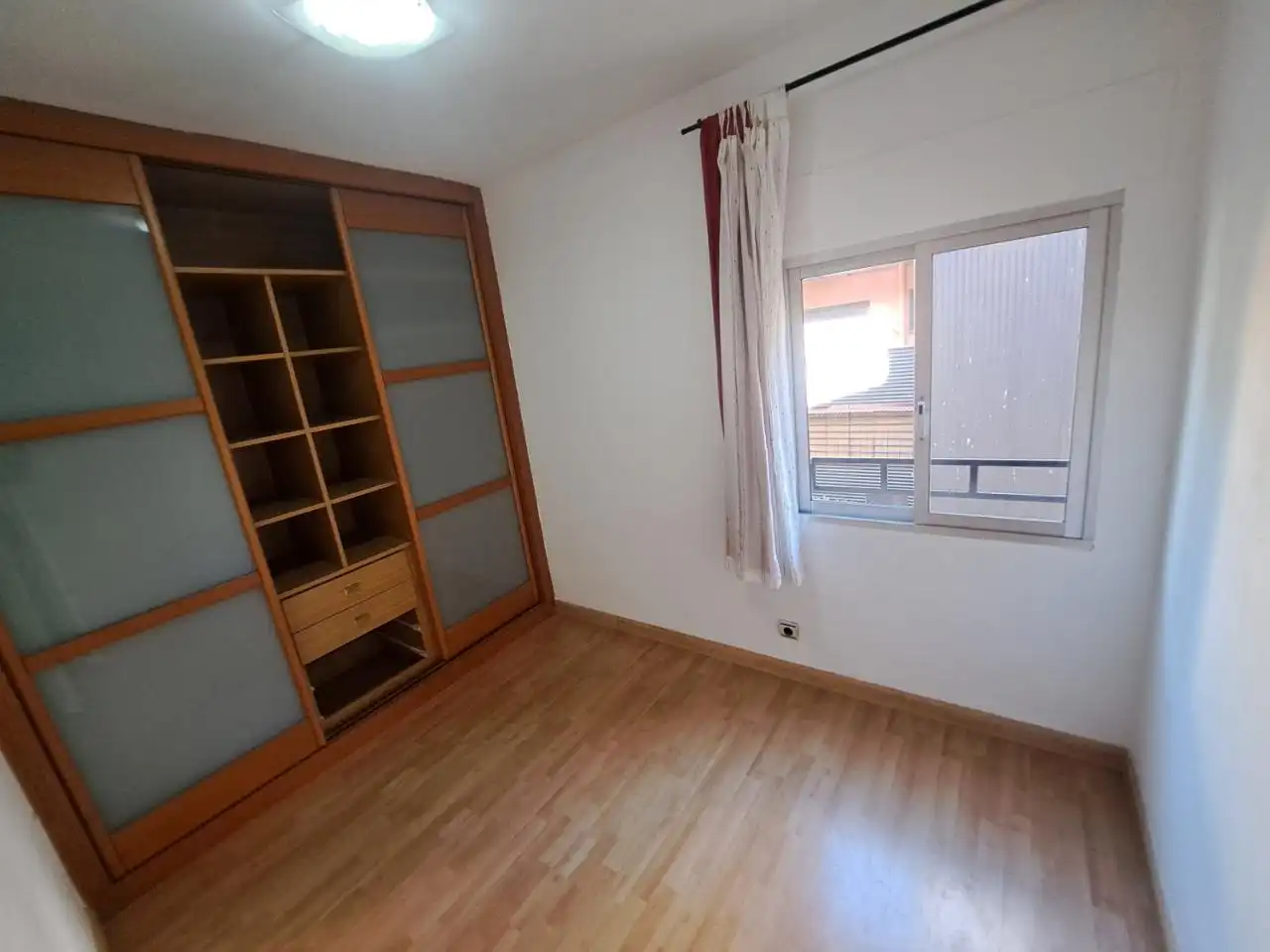 Bedroom of Flat for sale in Zaragoza  with Air Conditioner, Heating and Parquet flooring