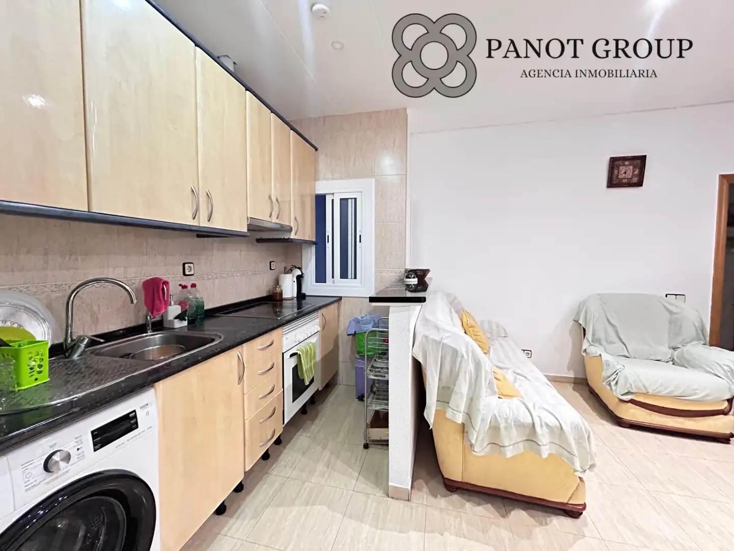 Kitchen of Flat for sale in Barcelona  with Terrace and Furnished