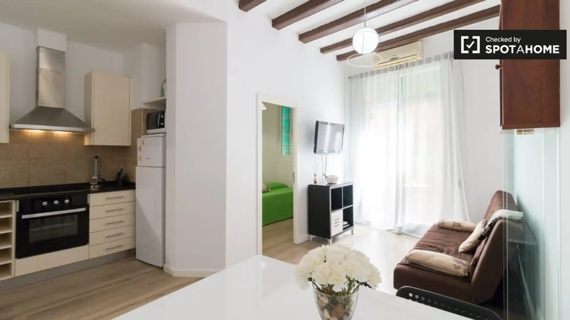 Flat for rent in El Raval