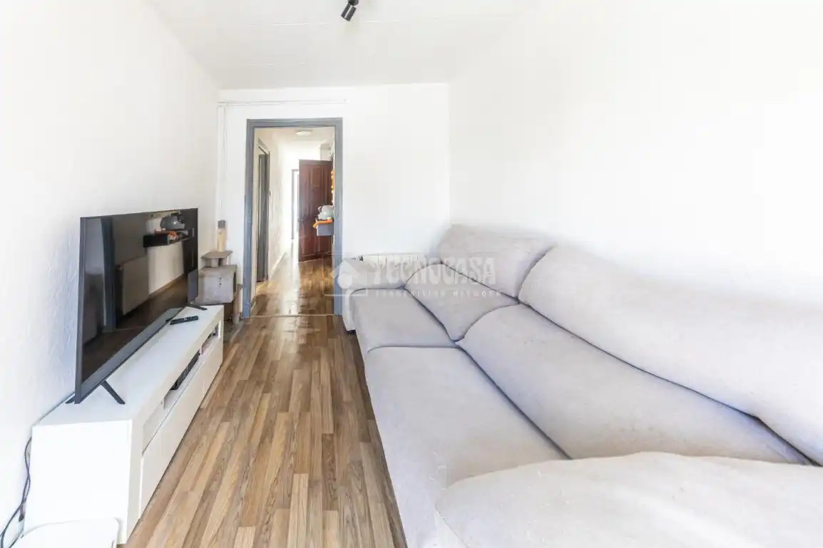 Sala d'estar de Pis en venda en Cubelles amb Aire condicionat i Calefacció