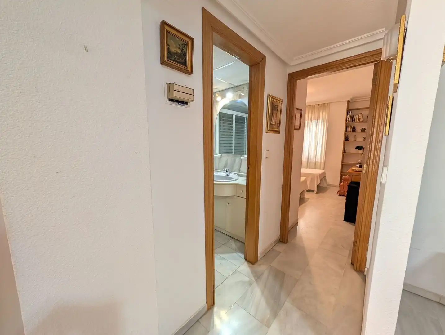 Apartamento de alquiler en Estepona con Amueblado y Balcón