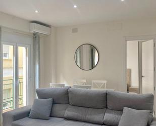 Living room of Flat to rent in  Granada Capital  with Air Conditioner and Balcony