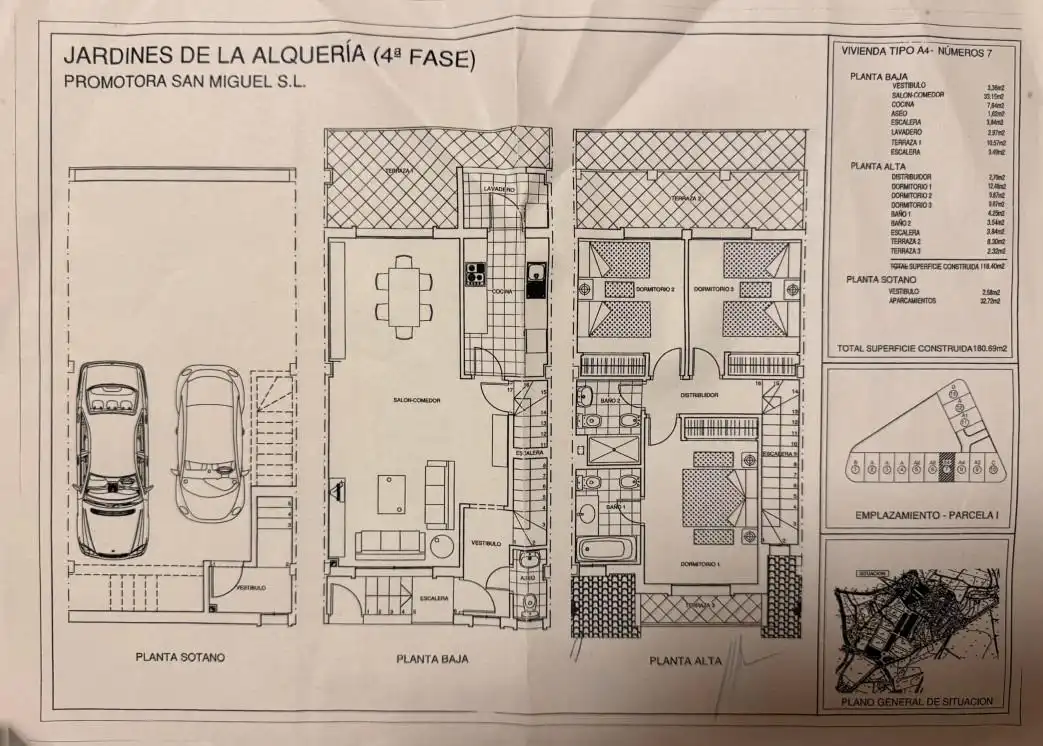 Casa adosada en venta en Alhaurín de la Torre con Aire acondicionado, Terraza y Trastero