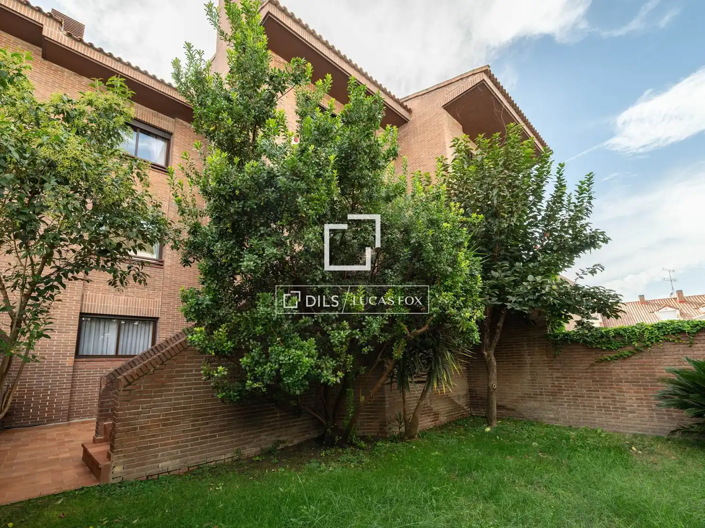 Chalet con terraza en venta en Fuencarral - El Pardo