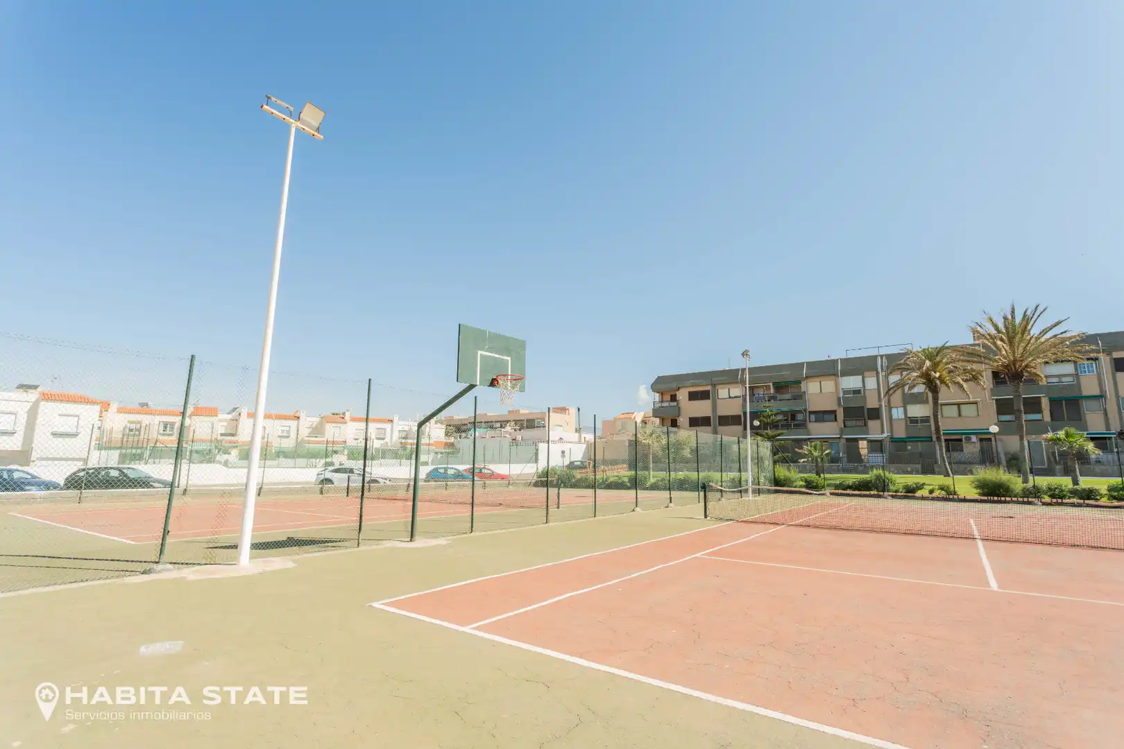 Vista exterior de Apartamento en venta en Almería con Aire acondicionado, Calefacción y Terraza