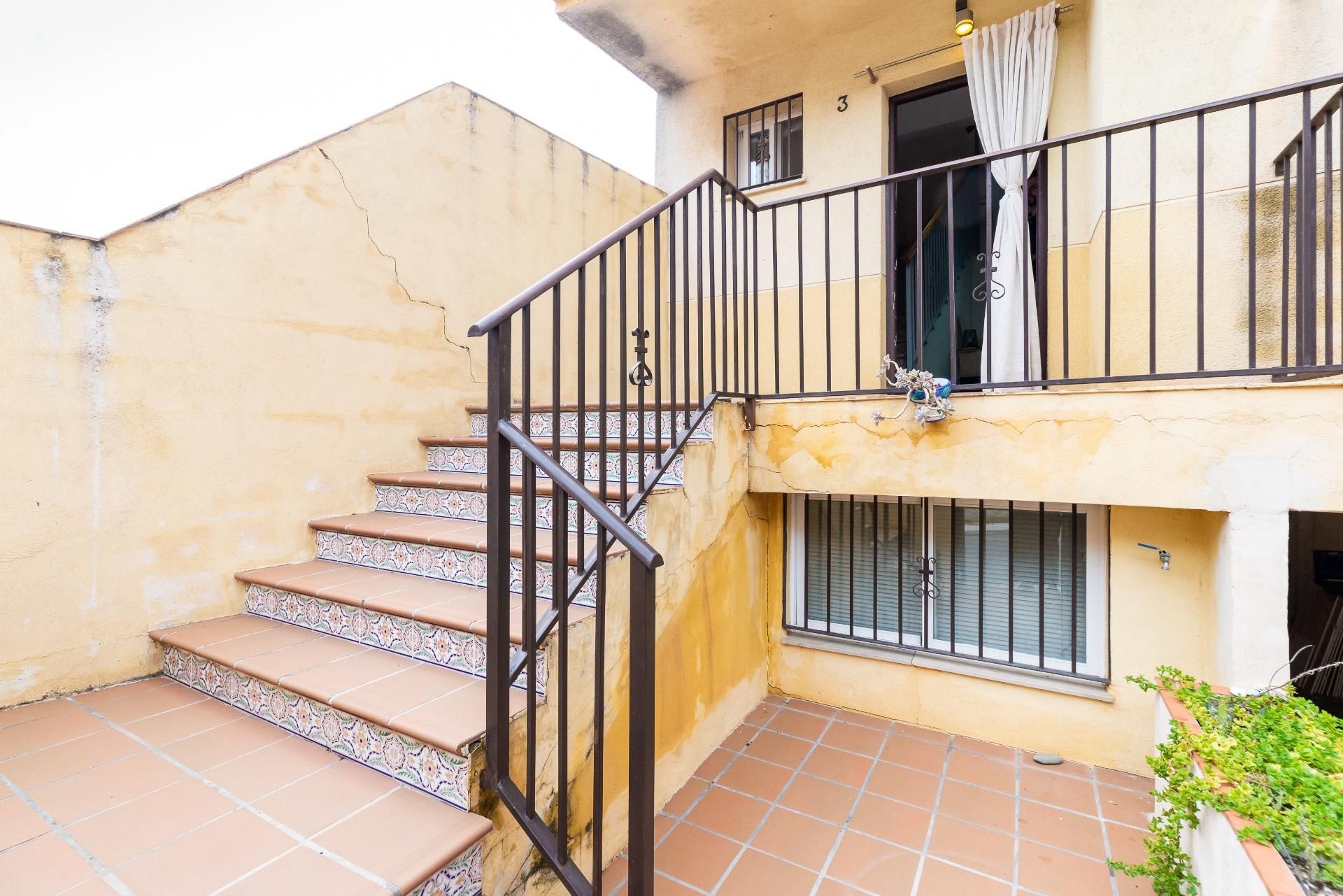 Balcony of House or chalet for sale in Cogollos de la Vega  with Alarm