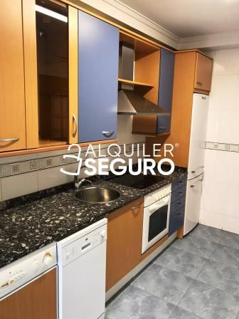 Cuina de Pis de lloguer en Vitoria - Gasteiz amb Calefacció i Moblat