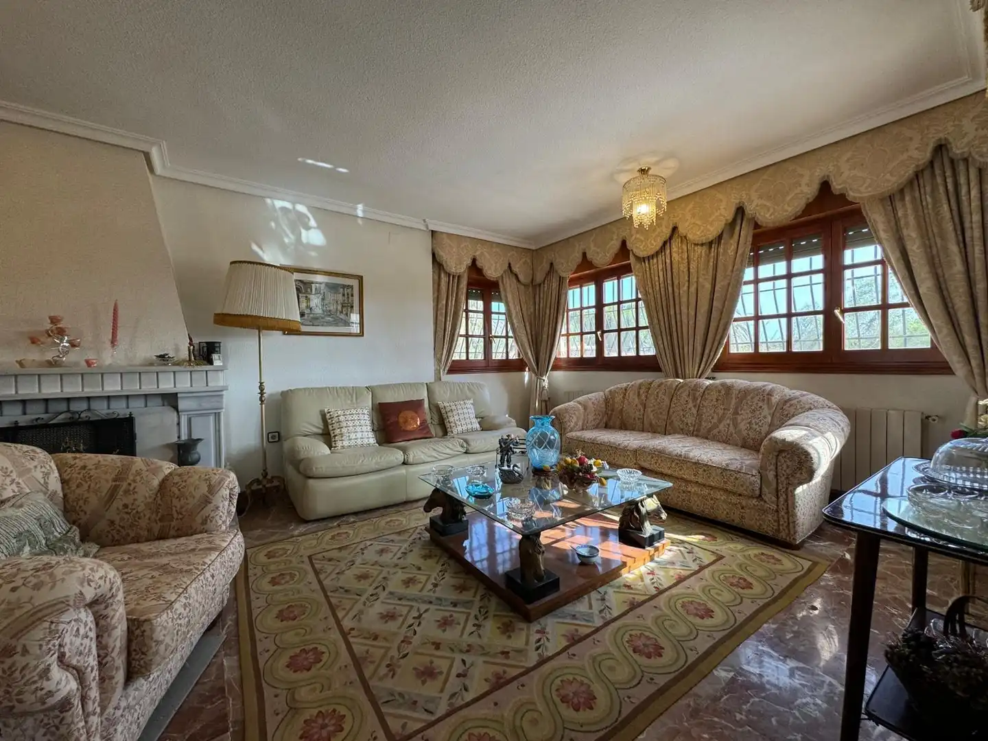 Sala d'estar de Casa o xalet en venda en Alicante / Alacant amb Calefacció, Jardí privat i Terrassa