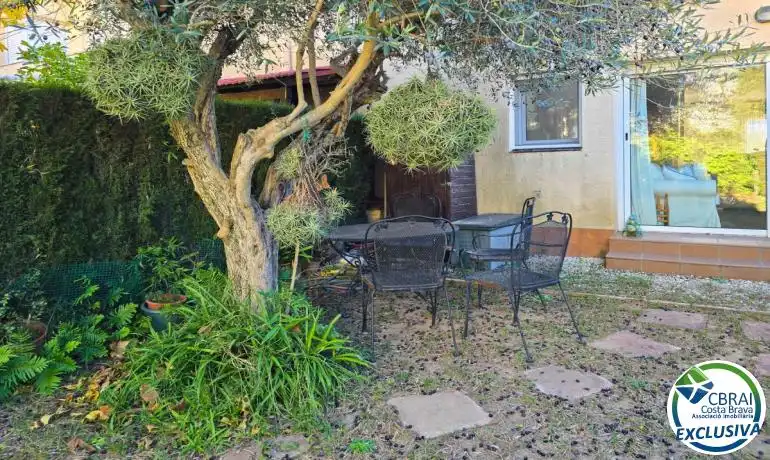 Garden of Detached homes for sale in Roses  with Private garden and Community pool