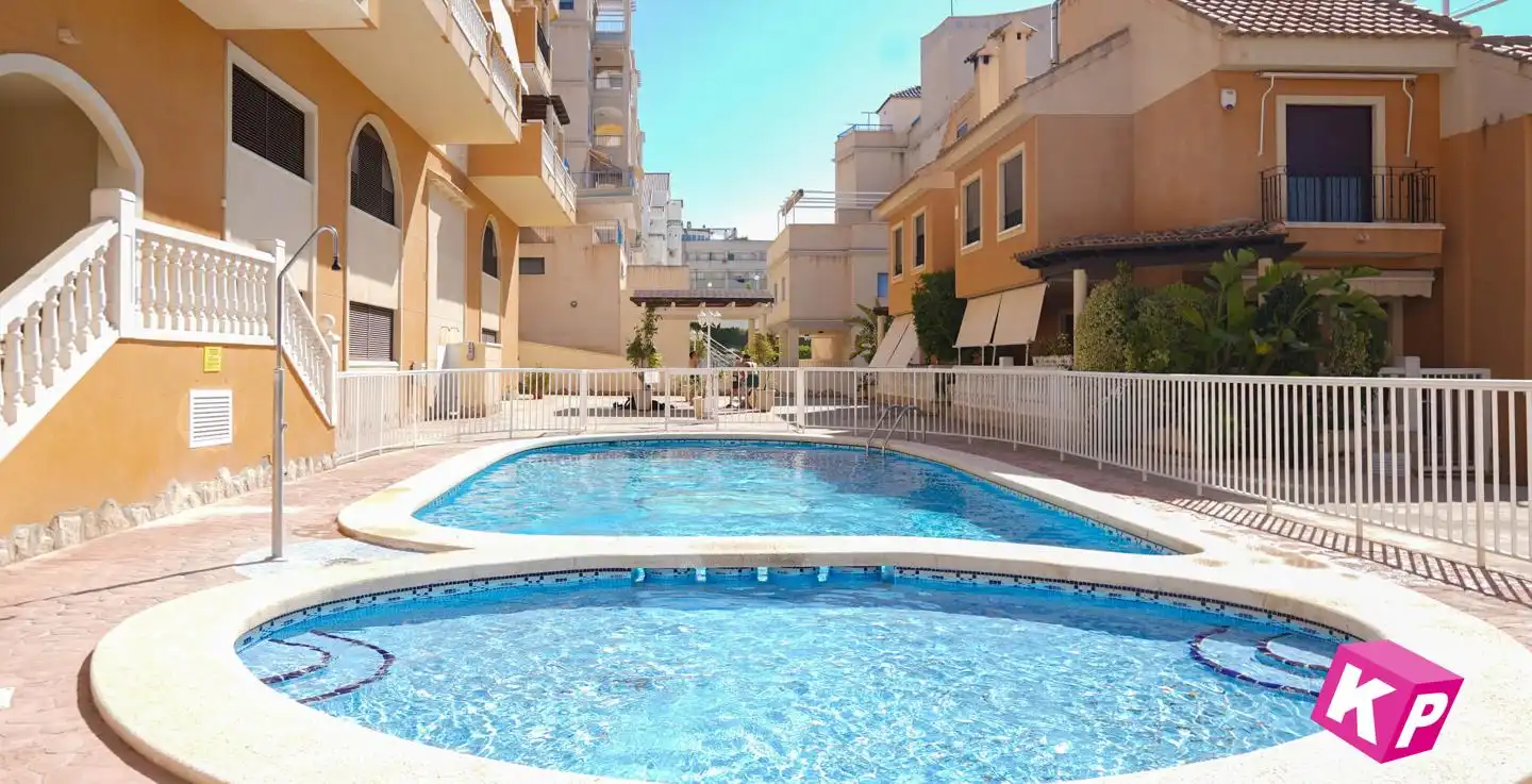 Bungalow amb piscina en venda a Avinguda de Portugal, imagen 27