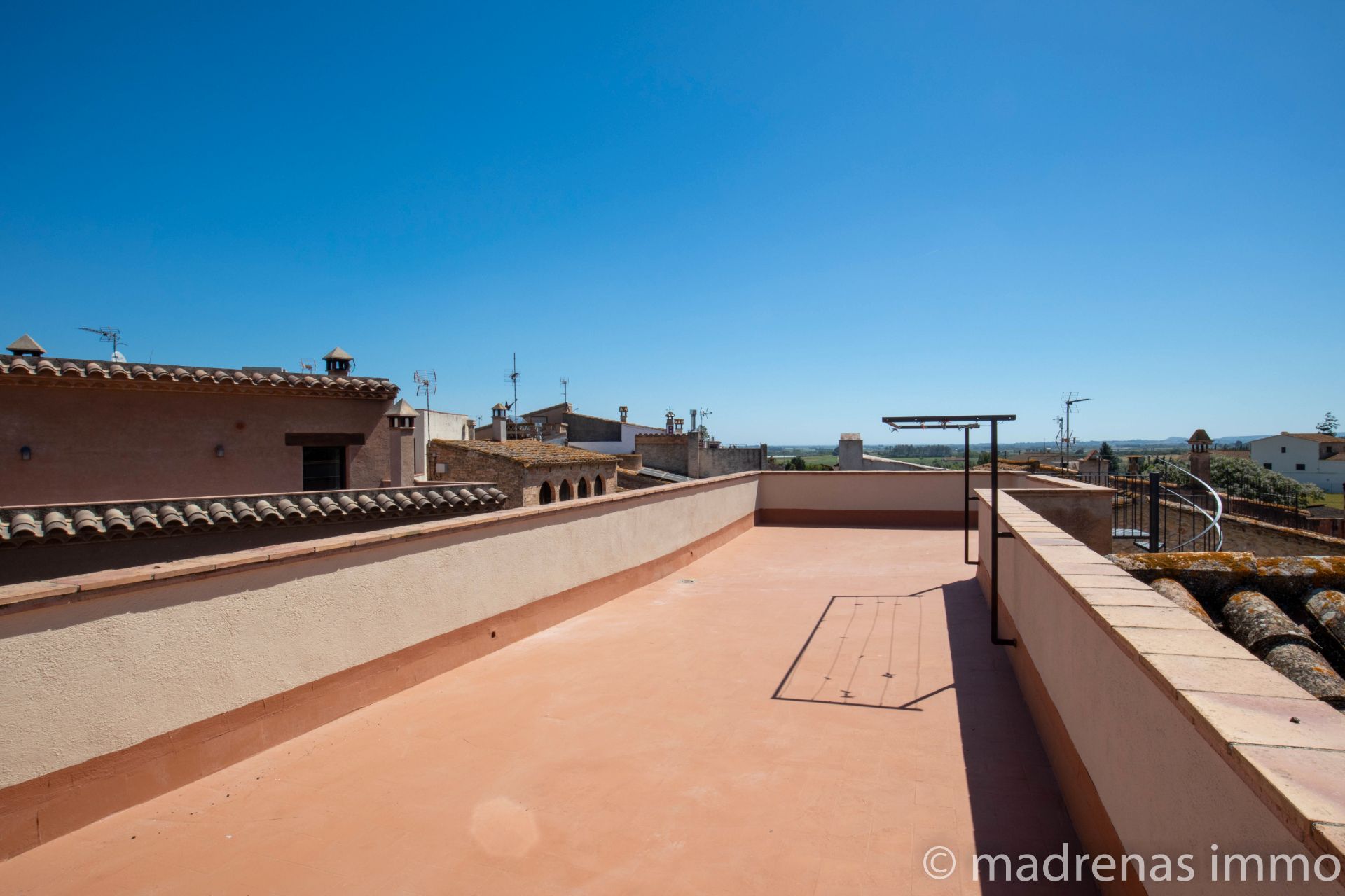 Terrace of Attic to rent in Ventalló  with Air Conditioner, Heating and Terrace