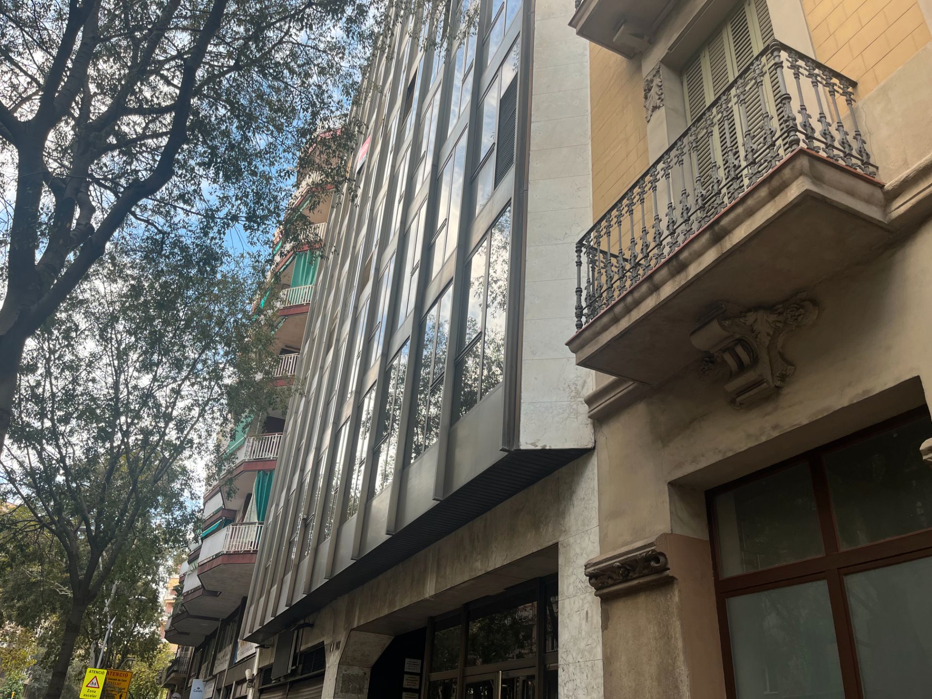 Oficina de lloguer a Carrer d'Aragó, La Nova Esquerra de l'Eixample, Eixample