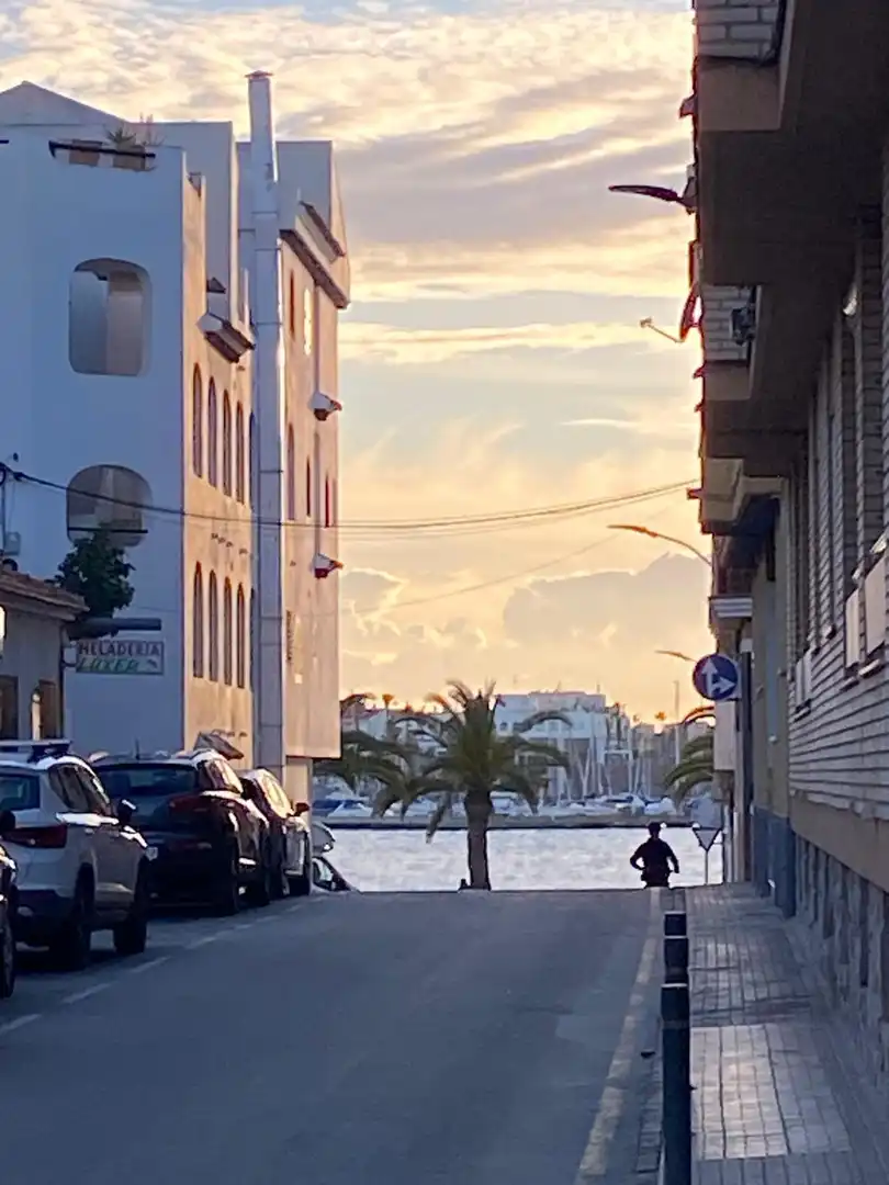 Piso de alquiler en Calle CAMPOAMOR, 99, Los Cuarteros
