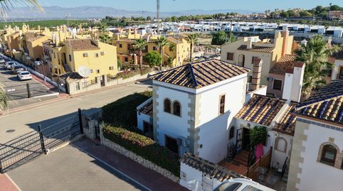Preciosa villa pareada con piscina privada y amplias zonas exteriores en La Finca GolfDisfruta del estilo de vida mediterraacutene, imatge 2