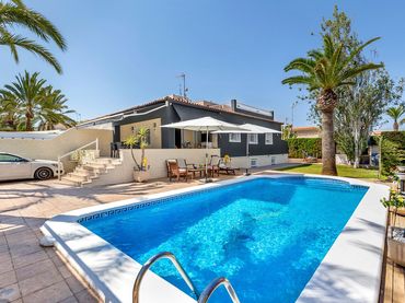 Villa à vendre à Playa del Acequión, Náufragos y Rocío del Mar