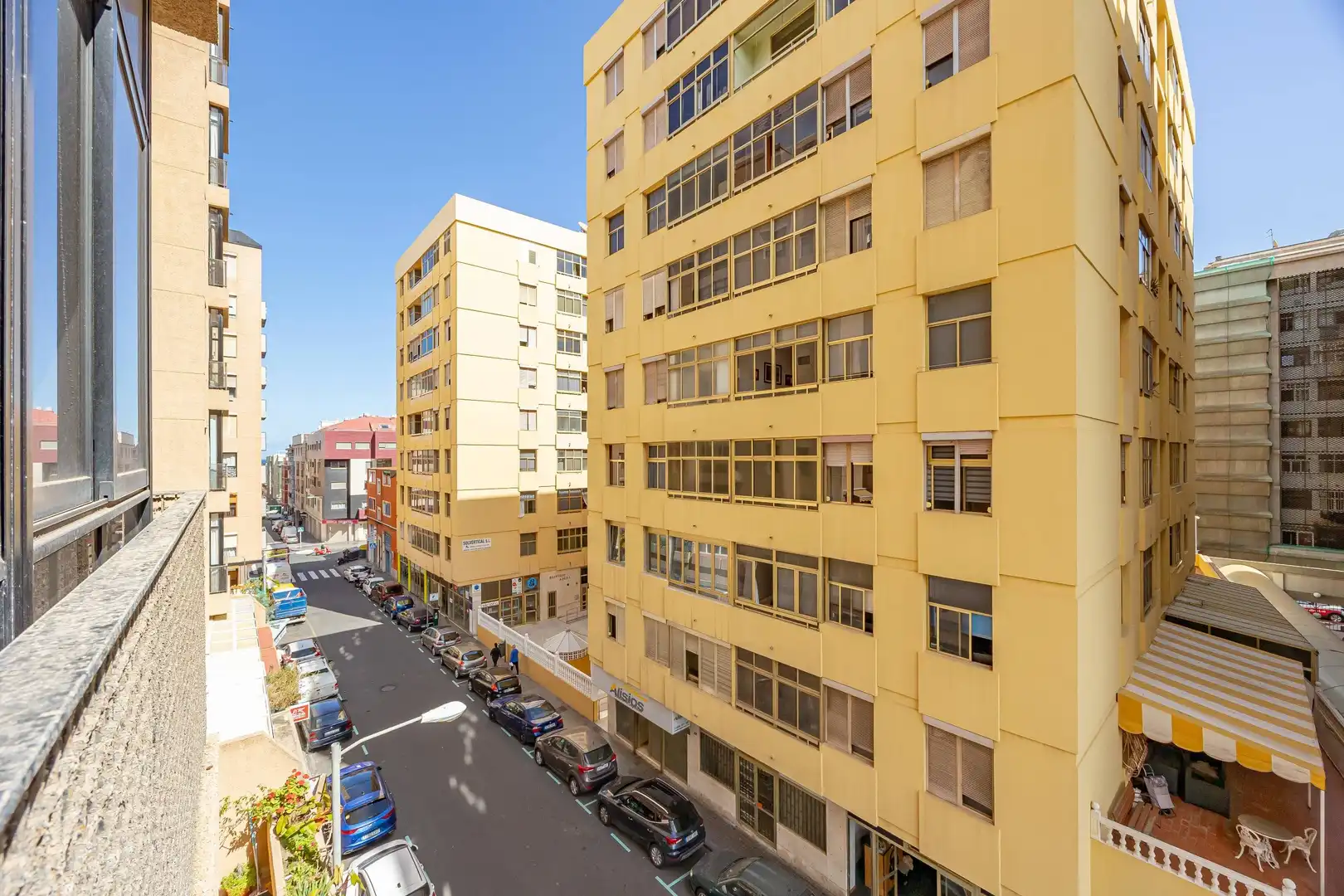 Vista exterior de Pis en venda en Las Palmas de Gran Canaria amb Traster i Balcó