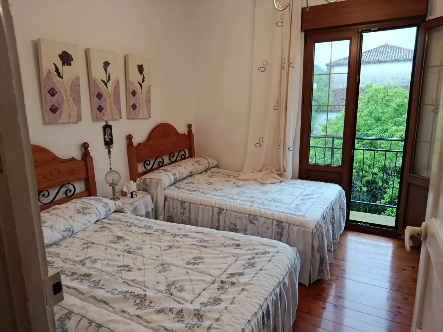 Habitación de Casa o chalet en venta en Santiurde de Toranzo con Jardín privado, Amueblado y Balcón