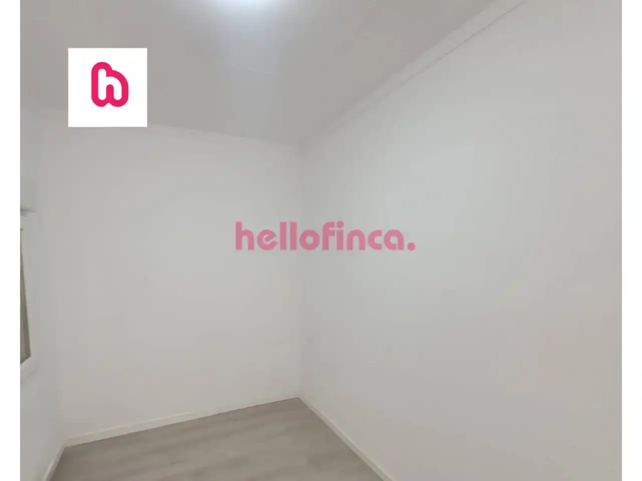 Habitación de Piso en venta en Barcelona con Calefacción, Parquet y Terraza
