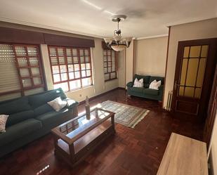 Sala d'estar de Pis en venda en Cudillero amb Calefacció, Parquet i Terrassa