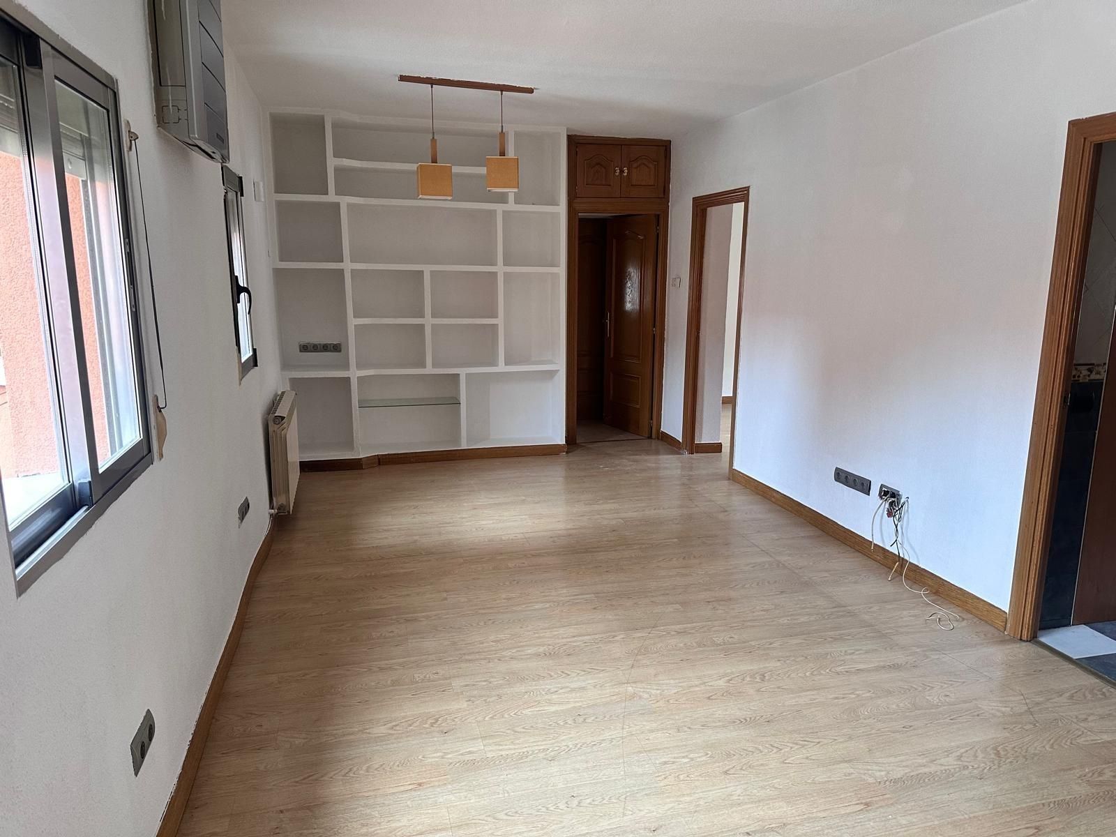 Sala d'estar de Pis en venda en  Madrid Capital amb Calefacció