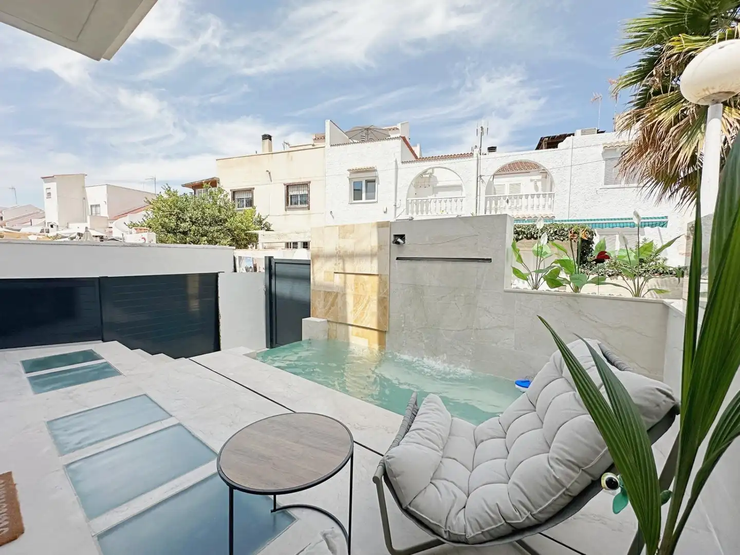 Terrassa de Finca rústica en venda en Torrevieja amb Calefacció, Piscina i Moblat