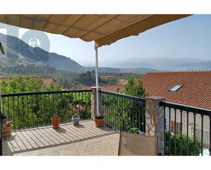 Terrasse von Haus oder Chalet zum verkauf in Nívar mit Klimaanlage, Heizung und Privatgarten