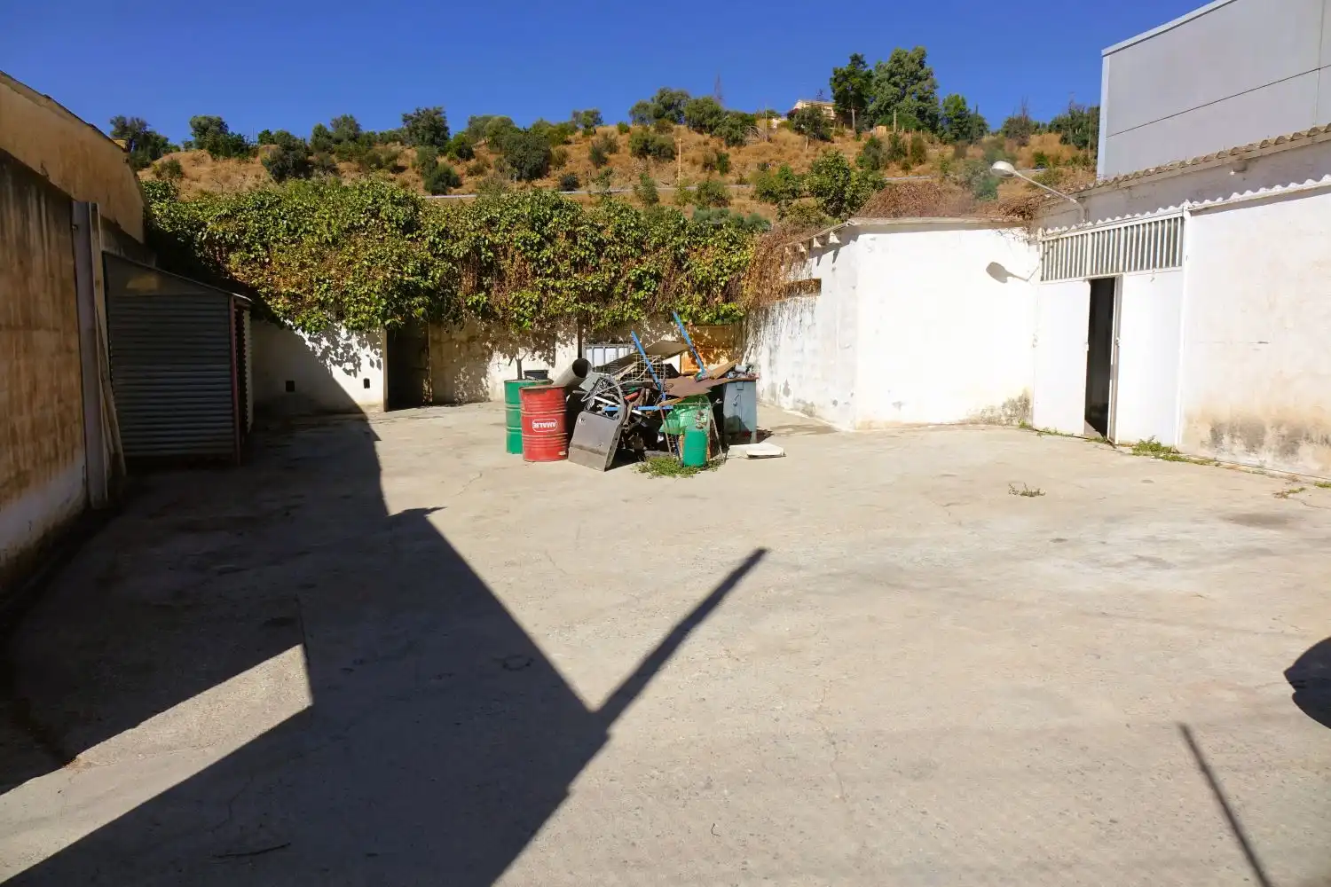 Außenansicht von Fabrik Grundstücke zum Verkauf in Órgiva, Granada