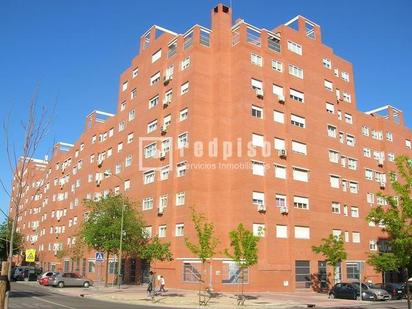 Exterior view of Flat for sale in  Madrid Capital  with Air Conditioner and Swimming Pool