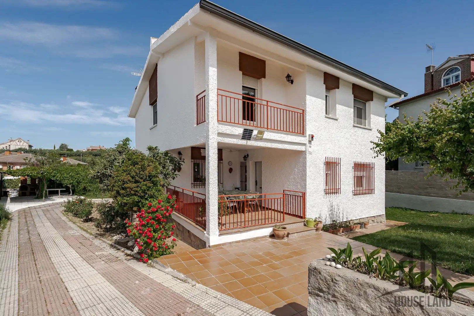 Vista exterior de Casa o chalet en venta en El Casar con Calefacción