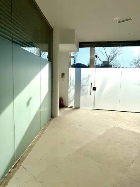 Local comercial en venta en Avinguda d'Europa 9, imagen 3