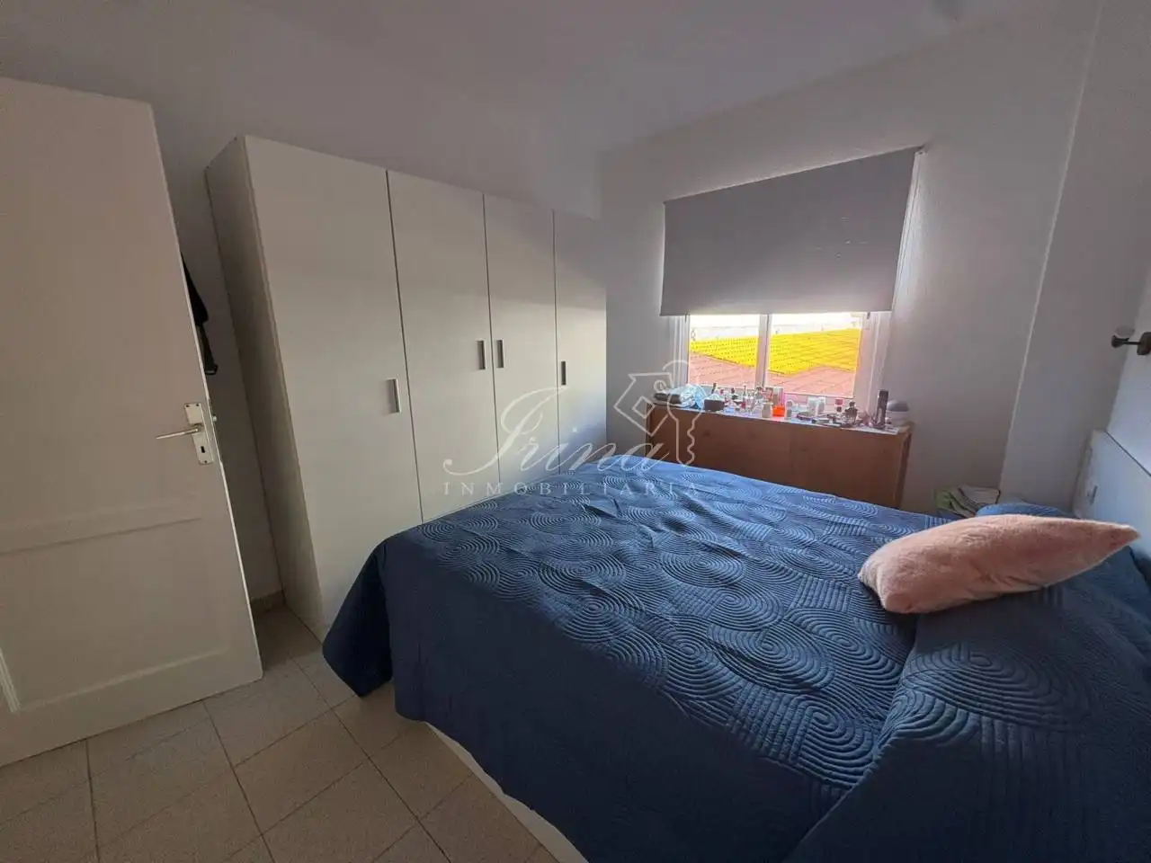 Habitación de Piso en venta en Breña Baja con Balcón y Piscina comunitaria