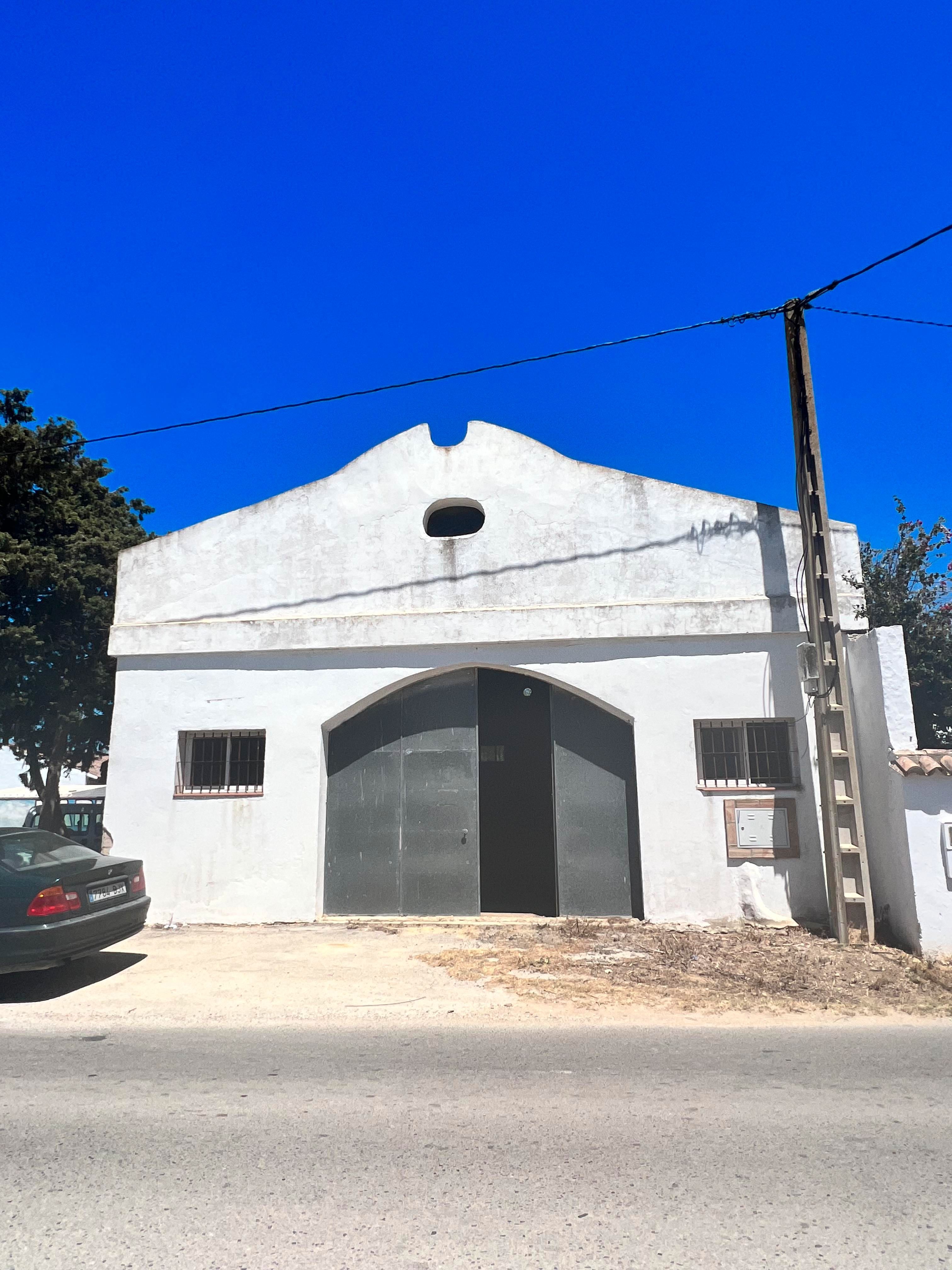 Vista exterior de Nau industrial en venda en Vejer de la Frontera