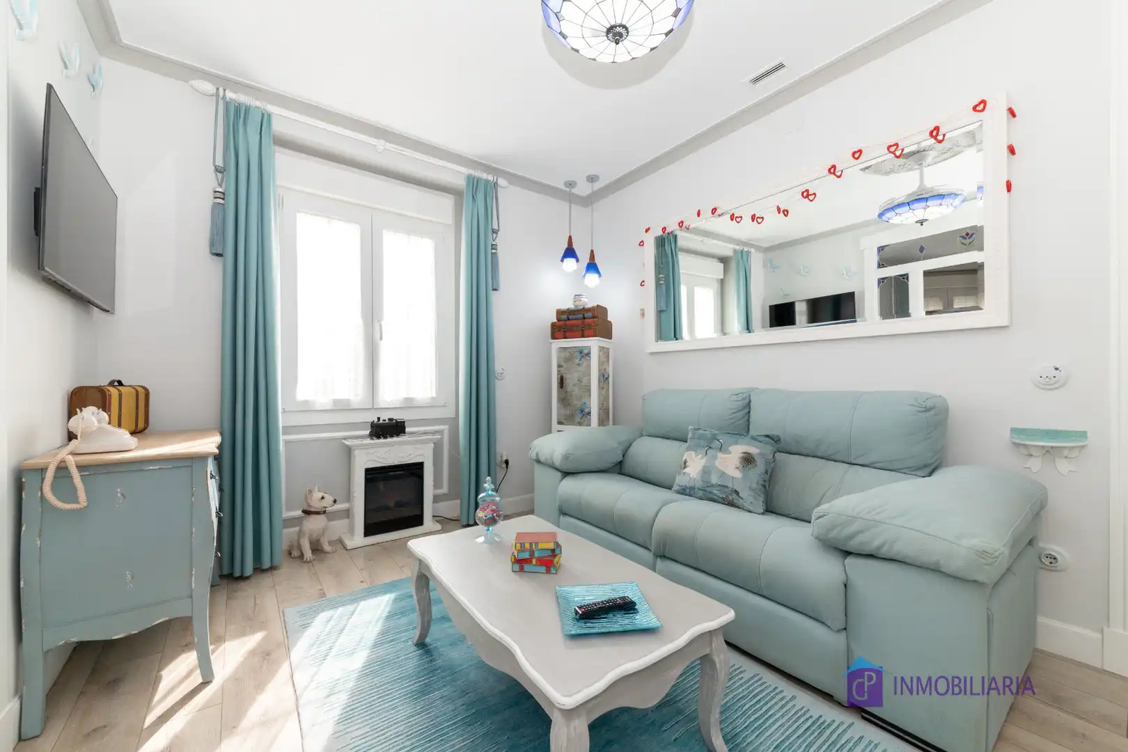 Living room of Flat for sale in  Zaragoza Capital  with Air Conditioner, Heating and Oven