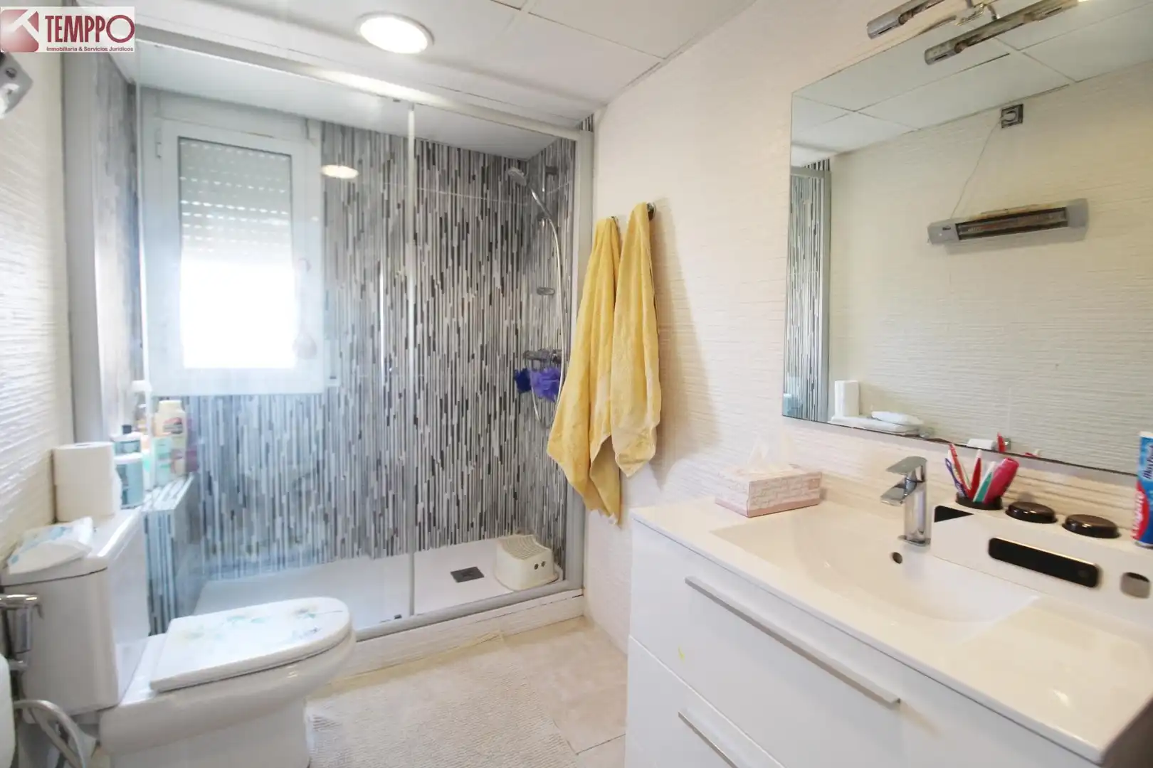 Baño de Ático en venta en Cunit con Calefacción, Terraza y Trastero