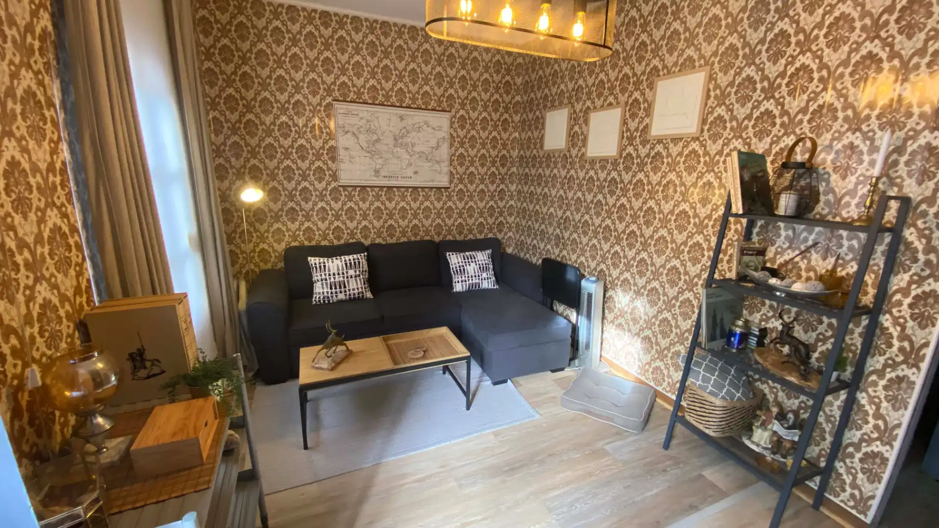 Wohnzimmer von Einfamilien-Reihenhaus zum Verkauf in San Martín del Rey Aurelio mit Privatgarten, Terrasse und Möbliert