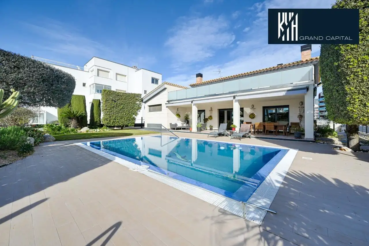 Detached house for sale in Calle del Cap de la Gola