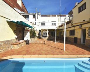 Piscina de Finca rústica en venda en Pineda de Mar