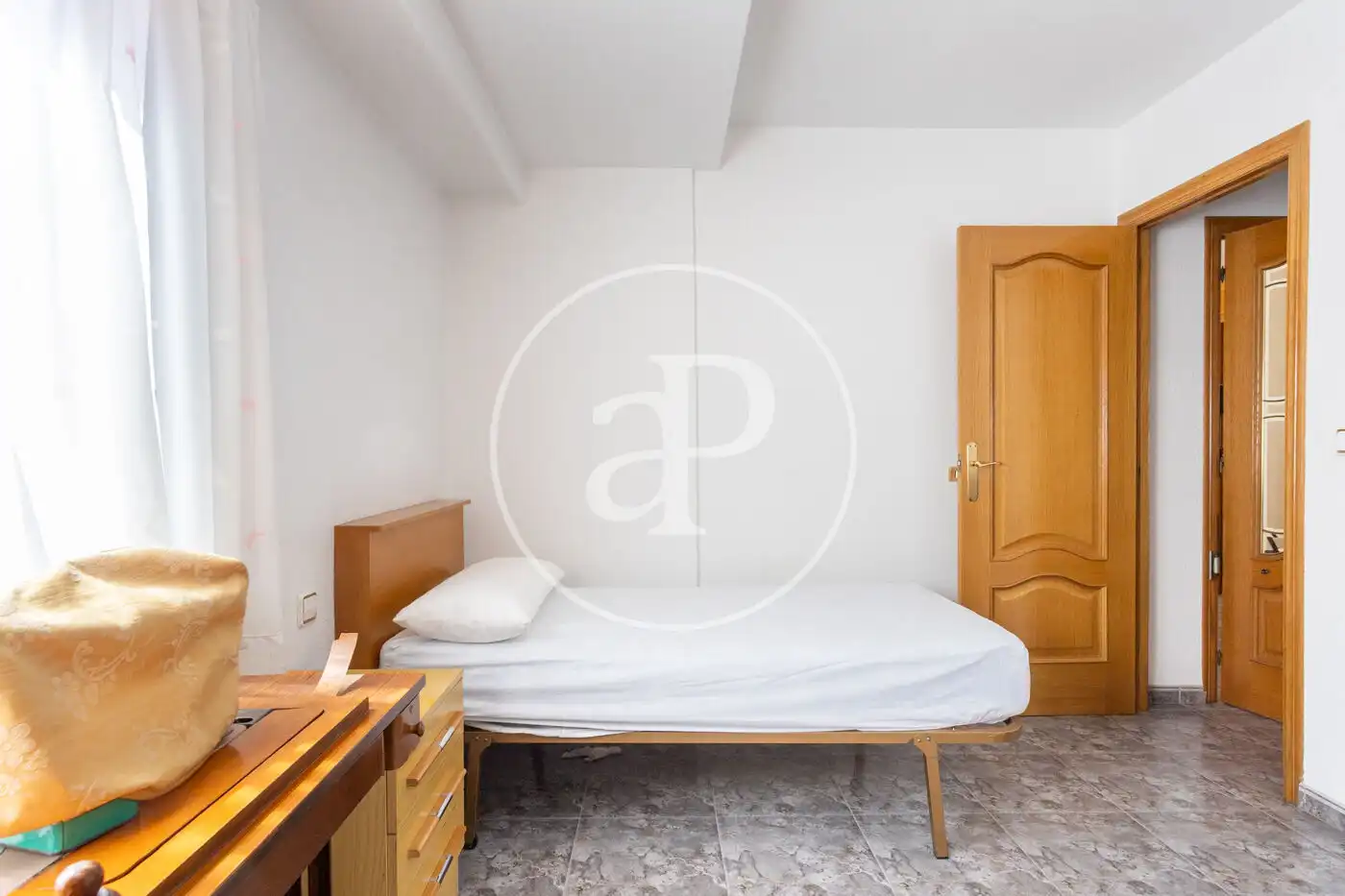 Habitación de Piso en venta en Valencia con Calefacción y Amueblado
