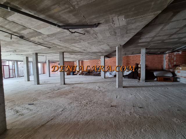 Local comercial en Alquiler en Pego