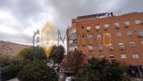 Exterior view of Flat for sale in  Sevilla Capital  with Air Conditioner and Balcony