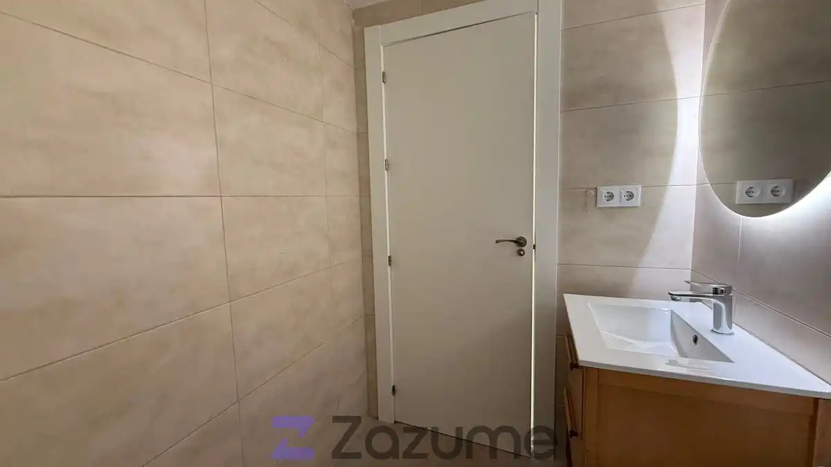 Baño de Piso de alquiler en Cartagena con Aire acondicionado, Calefacción y Parquet