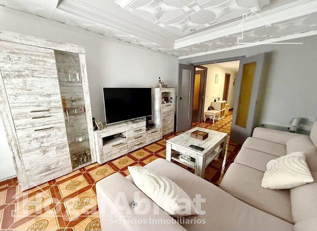 Sala de estar de Casa o chalet en venta en L'Alcúdia con Terraza, Trastero y Amueblado