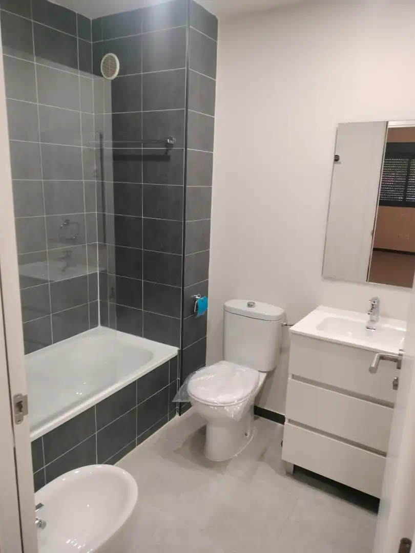 Baño de Piso en venta en Alcobendas con Calefacción, Trastero y Horno