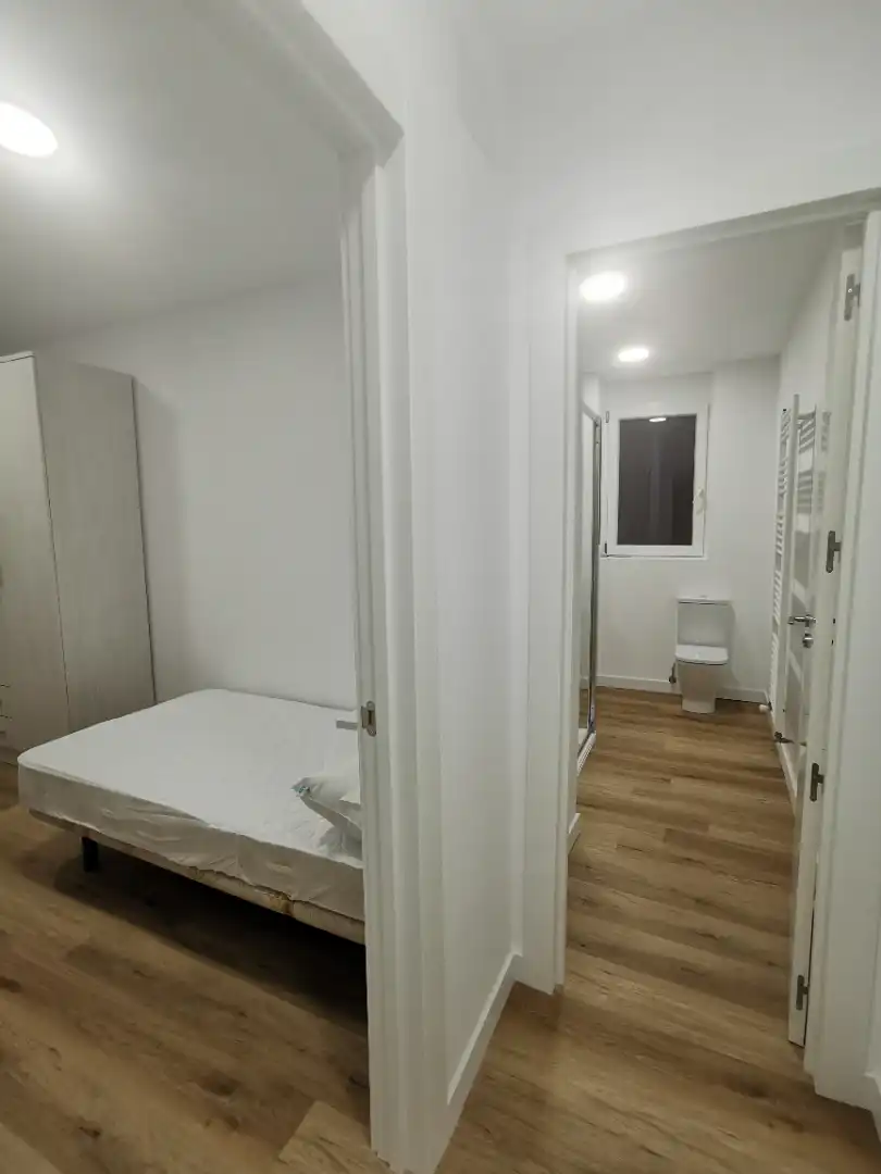 Dormitori de Pis de lloguer en Salamanca amb Calefacció, Parquet i Moblat