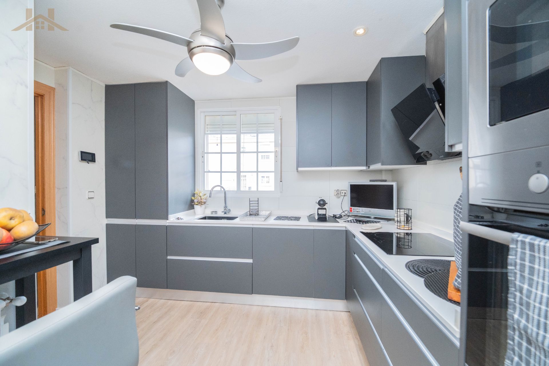 Single-family semi-detached for sale in Parque Cataluña