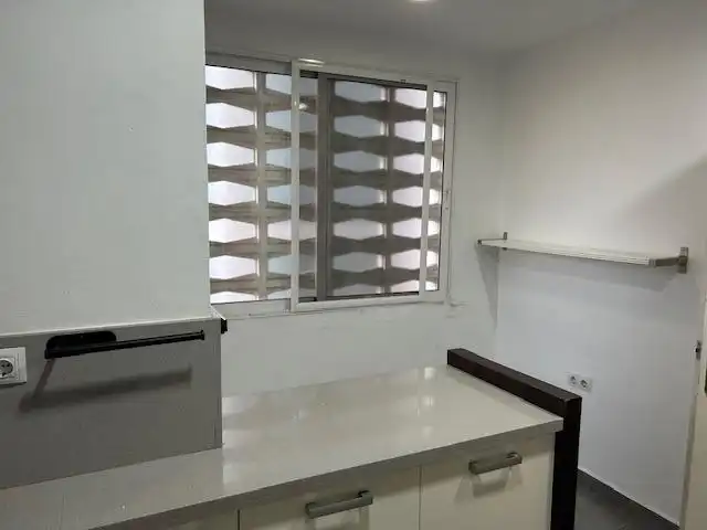 Küche von Wohnung zum Verkauf in Córdoba mit Klimaanlage, Heizung und Terrasse