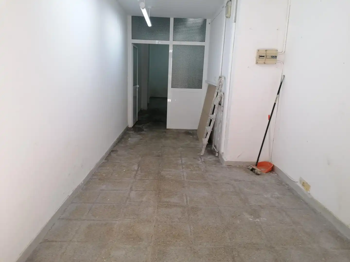 Business premises for sale in Calle Om, imagen 2