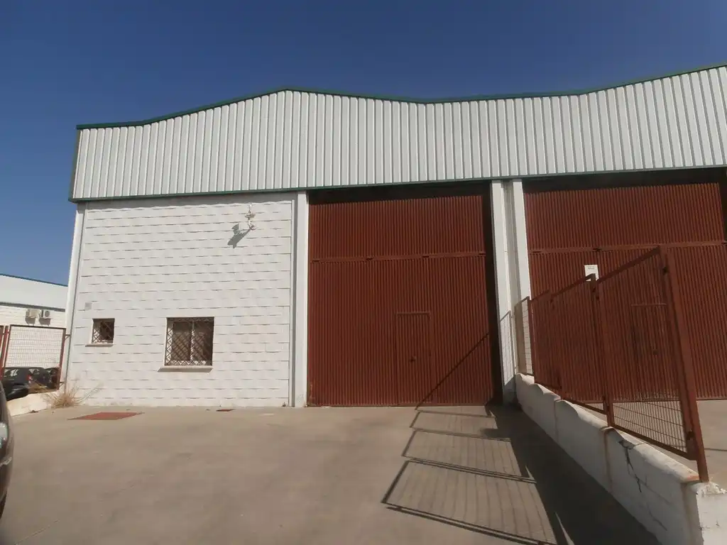 Vista exterior de Nave industrial en venta en Jerez de la Frontera