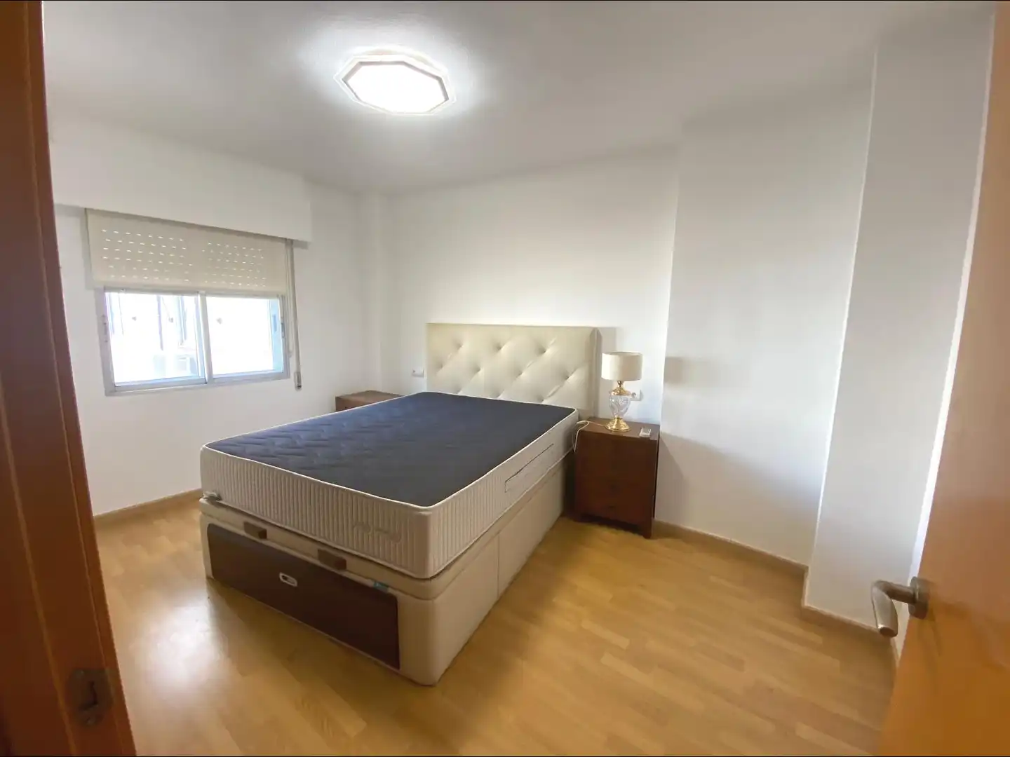 Habitación de Piso de alquiler en Alicante / Alacant con Aire acondicionado, Amueblado y Balcón